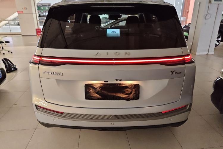 Used AION Y 2024 Younger Rear
