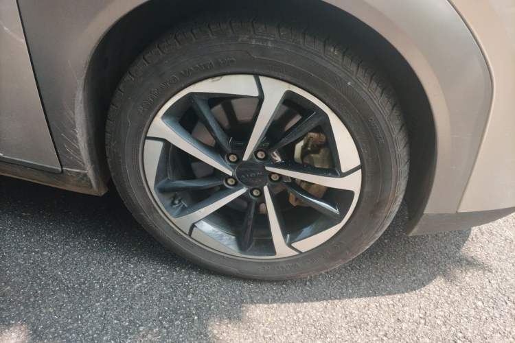 Used AION Y 2024 Plus 510 Intelligent Driving Version Right Front Wheel Hub