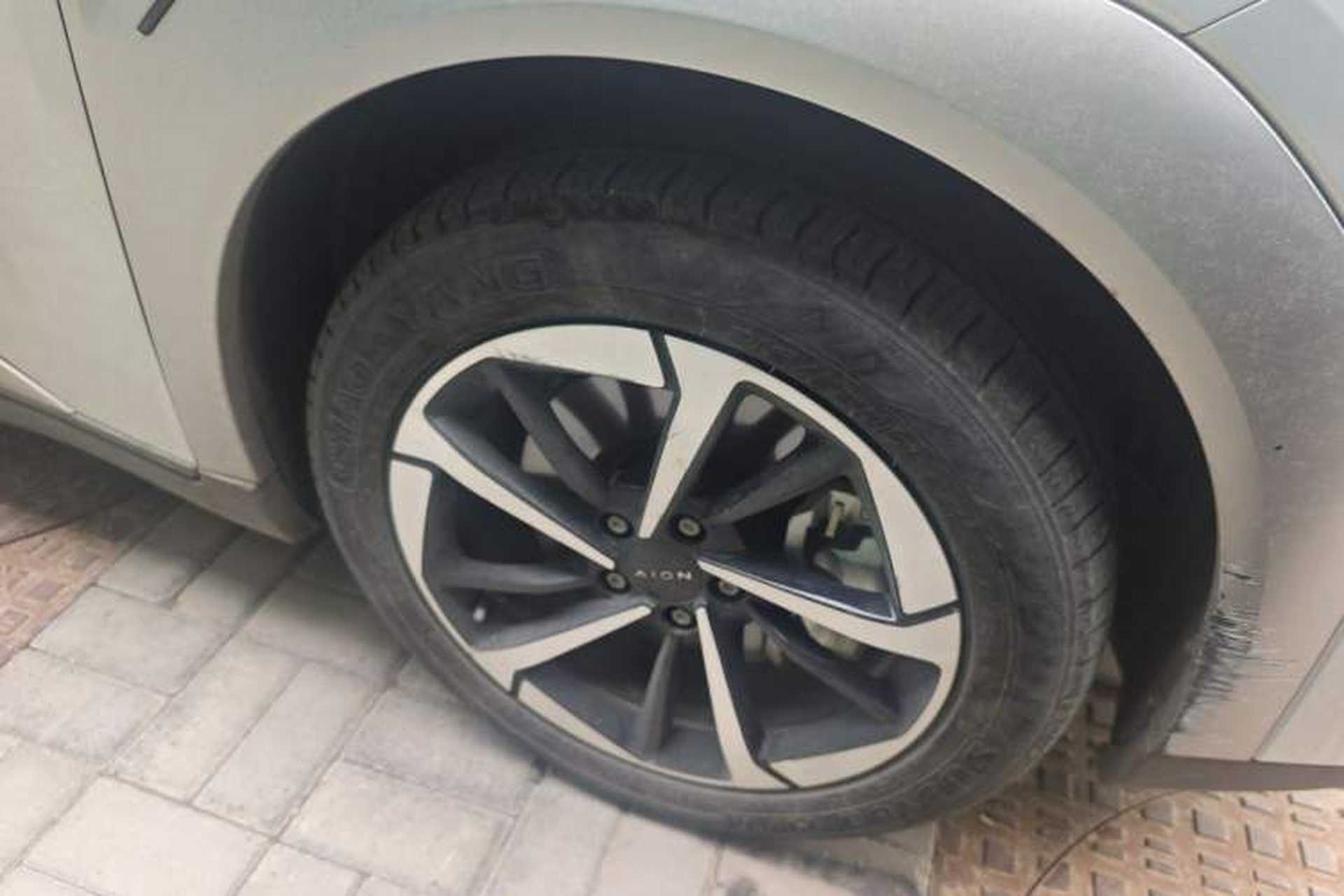 Used AION Y 2024 Younger Star Edition Right Front Wheel Hub