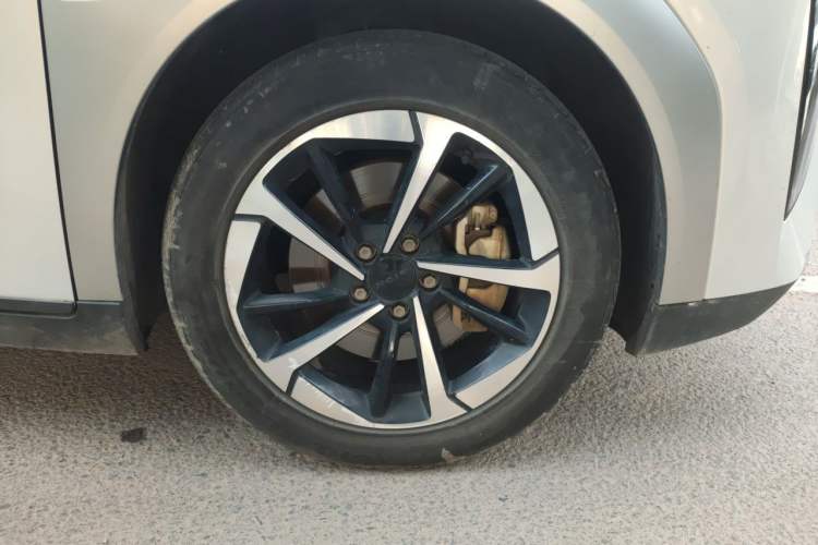 Used AION Y 2024 Younger Star Edition Right Front Wheel Hub