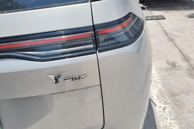 Used AION Y 2024 Younger Right Rear Taillight