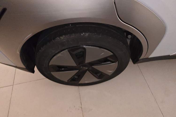Used AION Y 2024 Younger Right Rear Wheel Hub