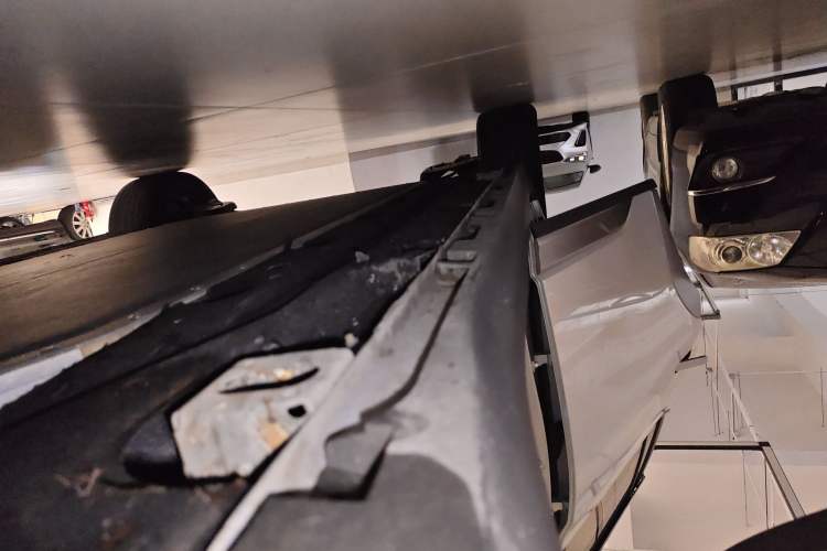 Used AION Y 2024 Younger Right Side Sill