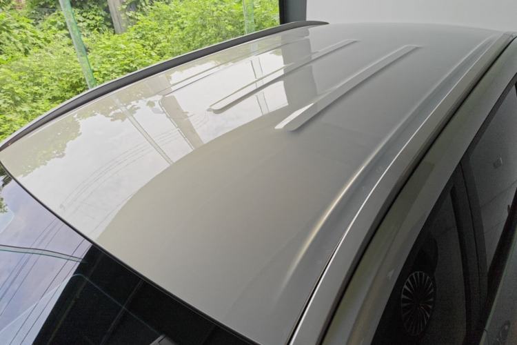 Used AION Y 2024 Younger Roof