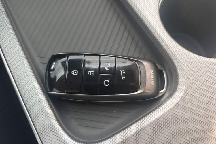 Used AION Y 2024 Younger Vehicle Key