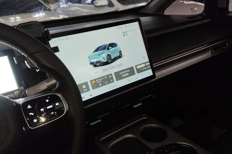 Used AION Y 2024 Plus 610 Intelligent Driving Version Audio And AC Panel