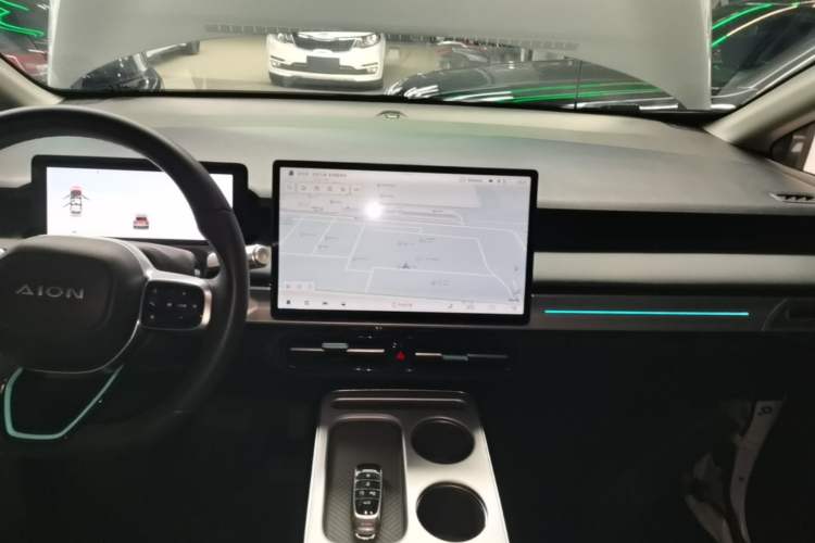 Used AION Y 2024 Plus 510 Intelligent Driving Version Audio And AC Panel