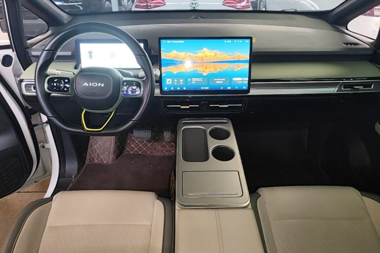 Used AION Y 2024 Plus 510 Intelligent Driving Version Center Console