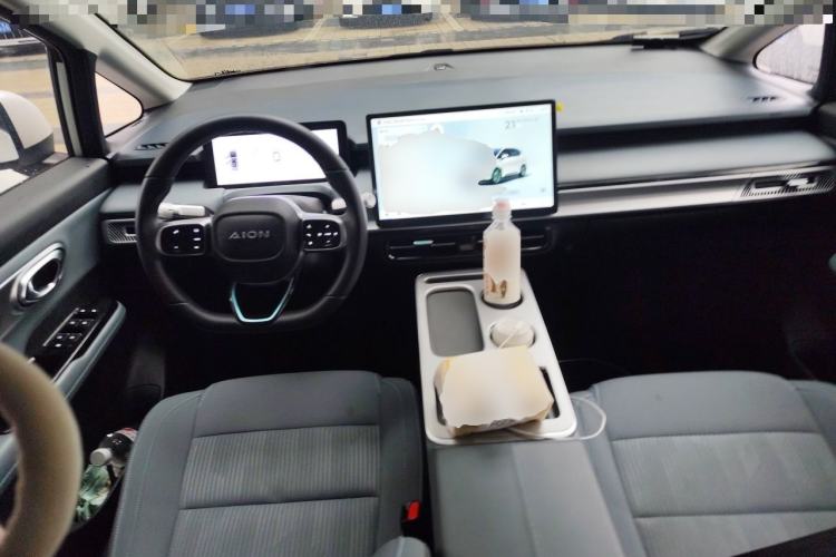 Used AION Y 2024 Younger Center Console