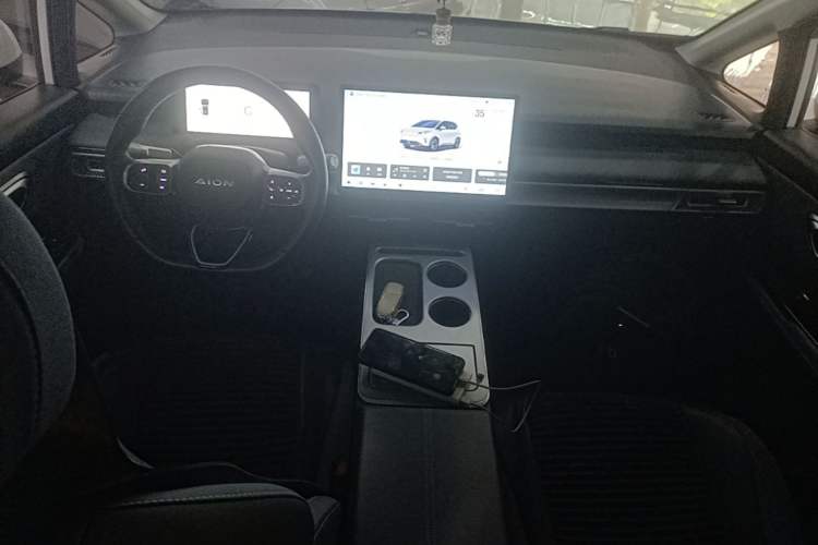 Used AION Y 2024 Plus 610 Intelligent Driving Version Center Console