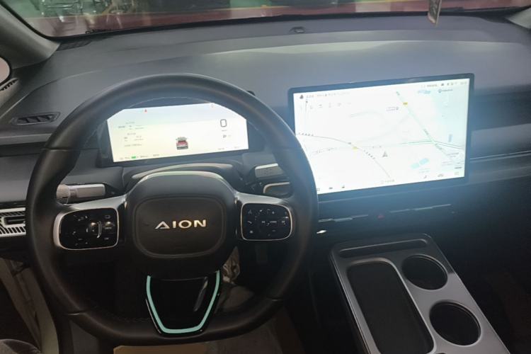 Used AION Y 2024 Younger Star Edition Center Console