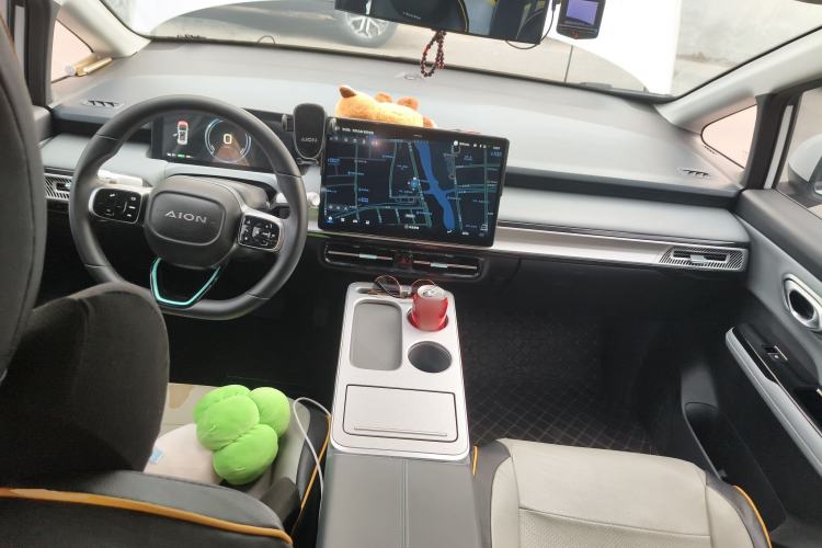 Used AION Y 2024 Younger Star Edition Center Console
