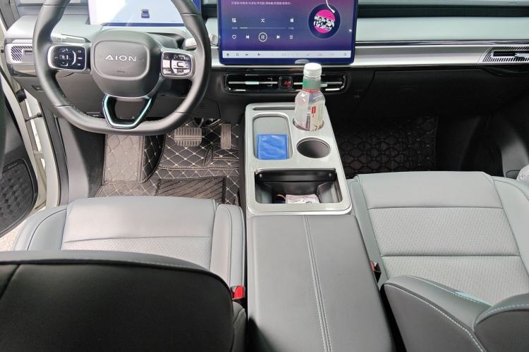 Used AION Y 2024 Plus 510 Intelligent Driving Version Center Console