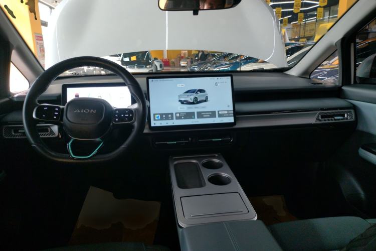 Used AION Y 2024 Younger Center Console
