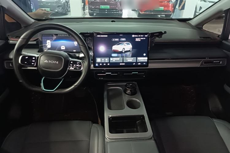 Used AION Y 2024 Younger Star Edition Center Console
