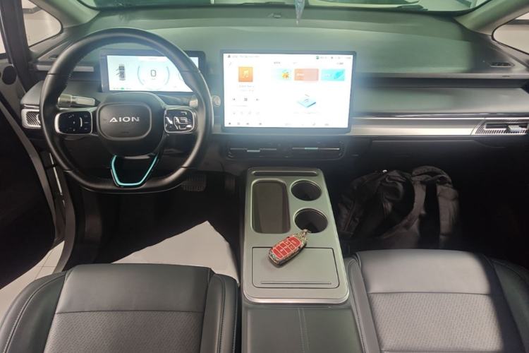 Used AION Y 2024 Younger Star Edition Center Console