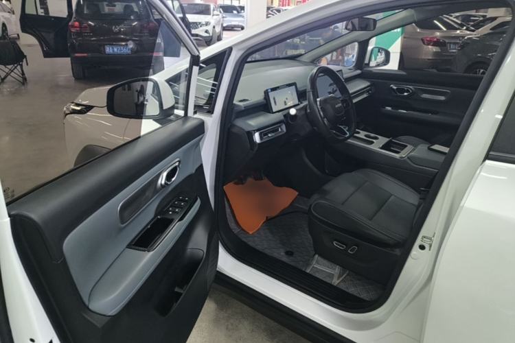Used AION Y 2024 Plus 510 Intelligent Driving Version Driver Seat