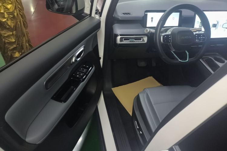 Used AION Y 2024 Younger Star Edition Driver Seat