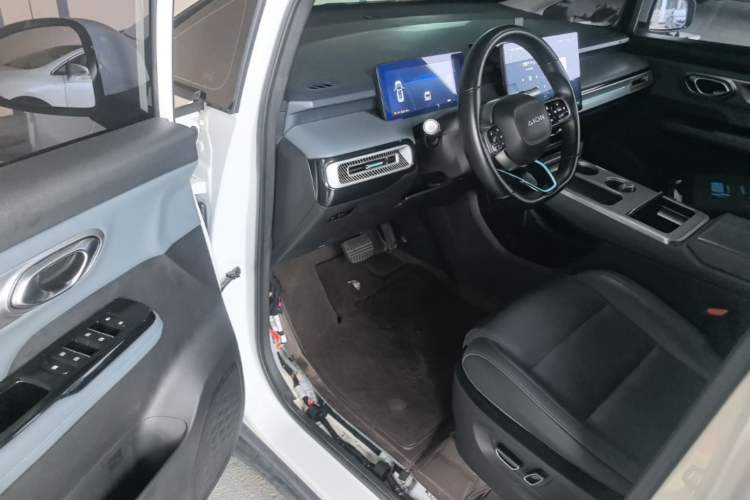 Used AION Y 2024 Plus 510 Intelligent Driving Version Driver Seat