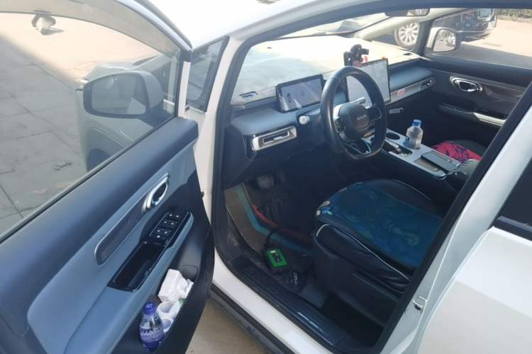 Used AION Y 2024 Younger Driver Seat