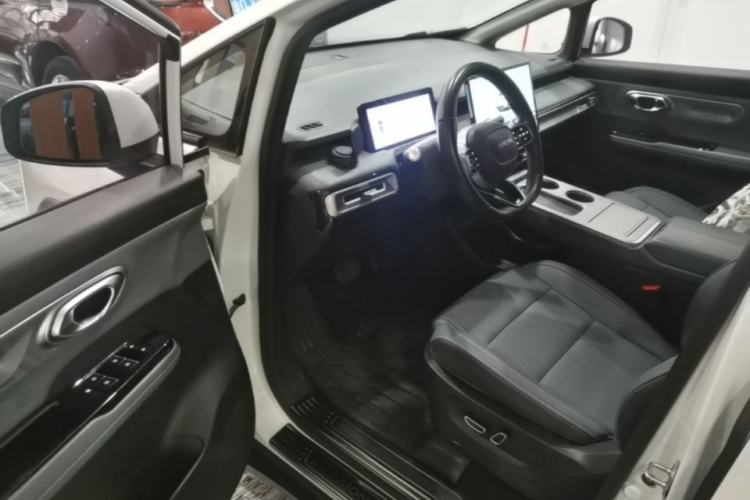 Used AION Y 2024 Younger Star Edition Driver Seat