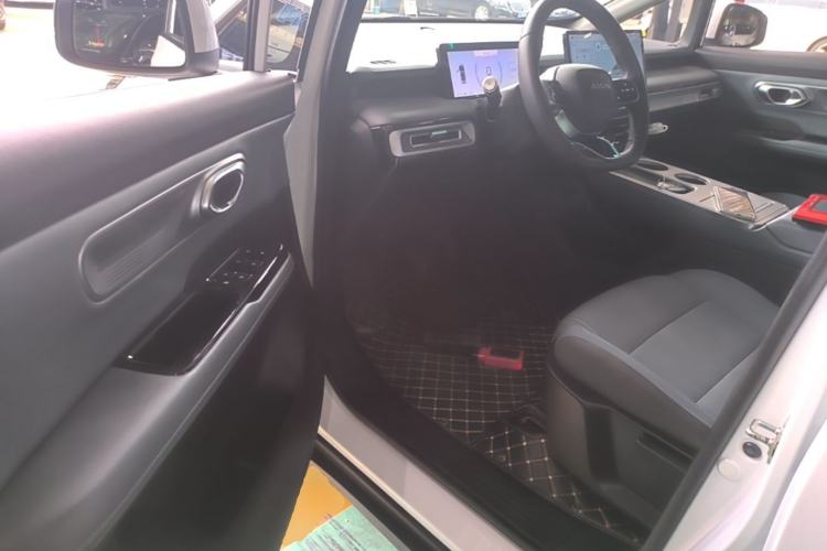 Used AION Y 2024 Younger Driver Seat