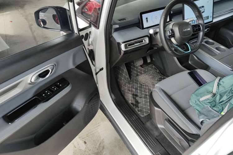 Used AION Y 2024 Plus 510 Intelligent Driving Version Driver Seat