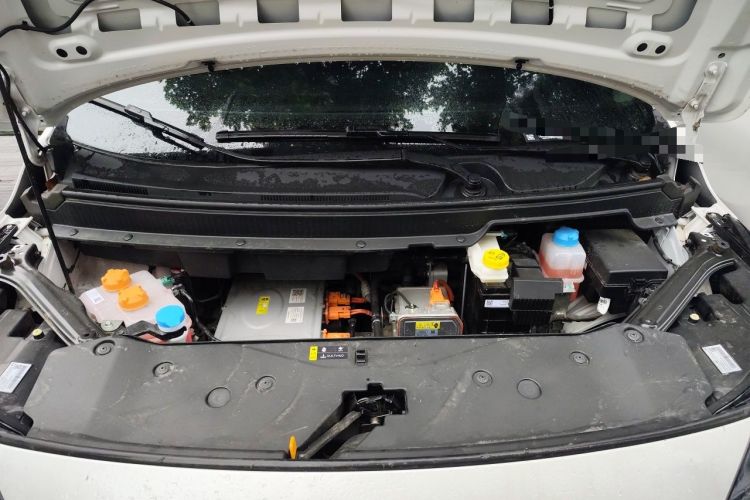 Used AION Y 2024 Younger Engine Bay