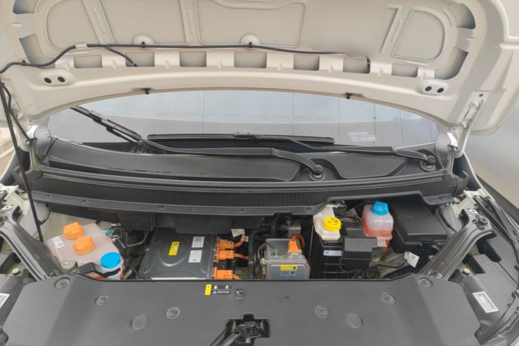 Used AION Y 2024 Younger Engine Bay