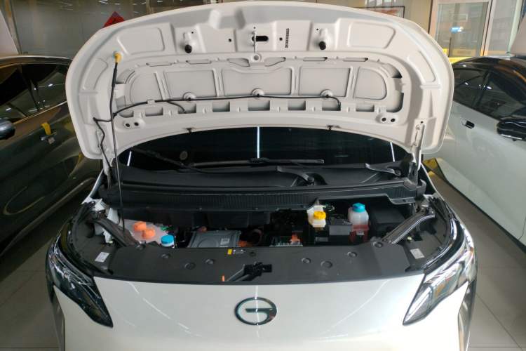 Used AION Y 2024 Younger Engine Bay