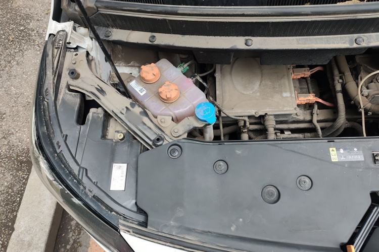 Used AION Y 2024 Younger Engine Bay Right