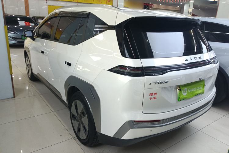 Used AION Y 2024 Younger Exterior 2
