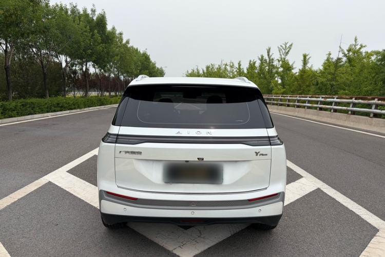 Used AION Y 2024 Younger Star Edition Exterior 3