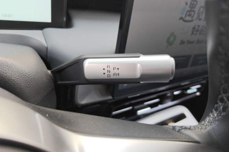 Used AION Y 2024 Plus 510 Intelligent Driving Version Gear Lever