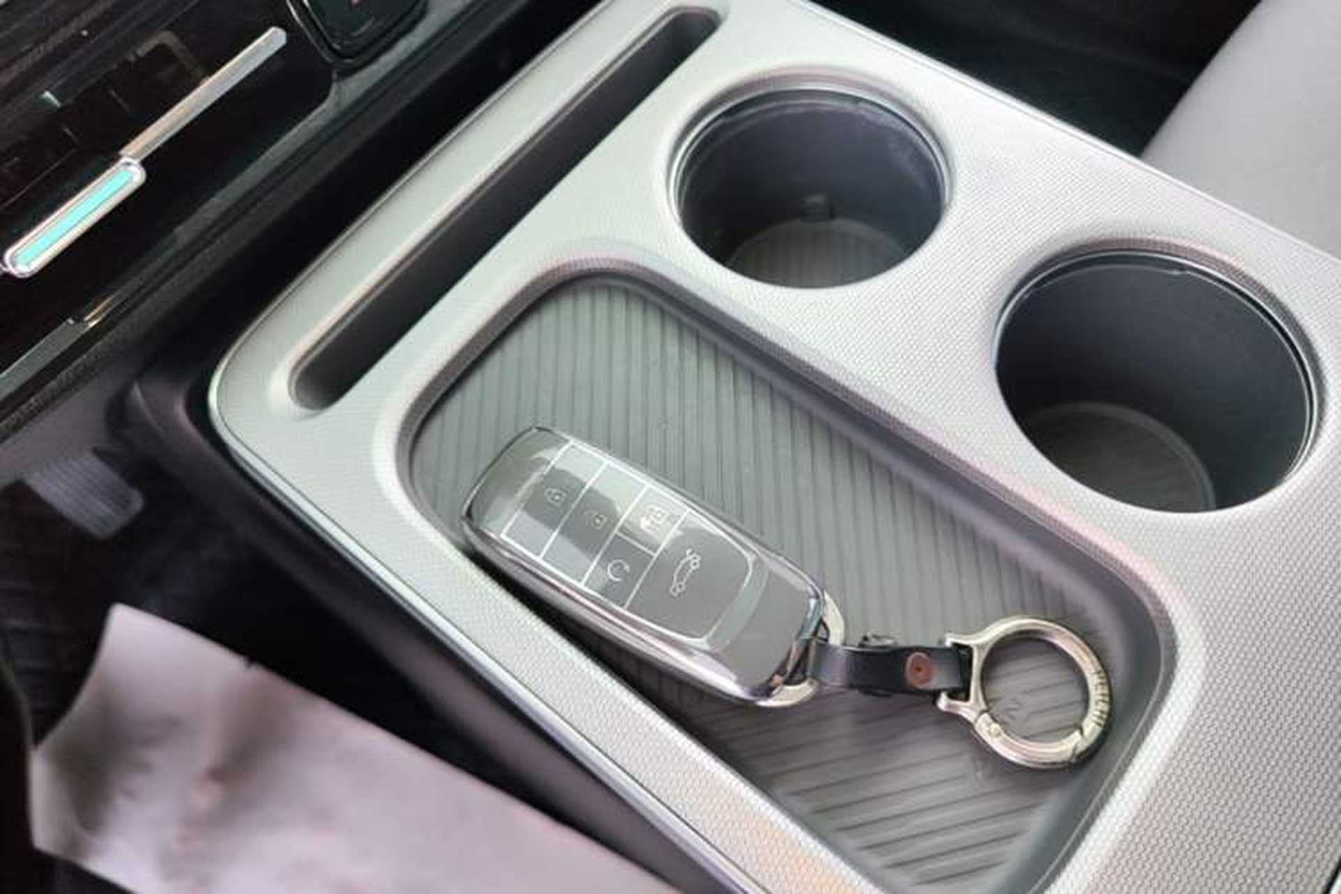 Used AION Y 2024 Younger Interior 1