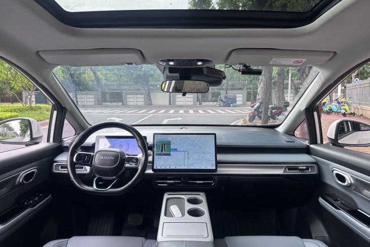 Used AION Y 2024 Younger Star Edition Interior 2