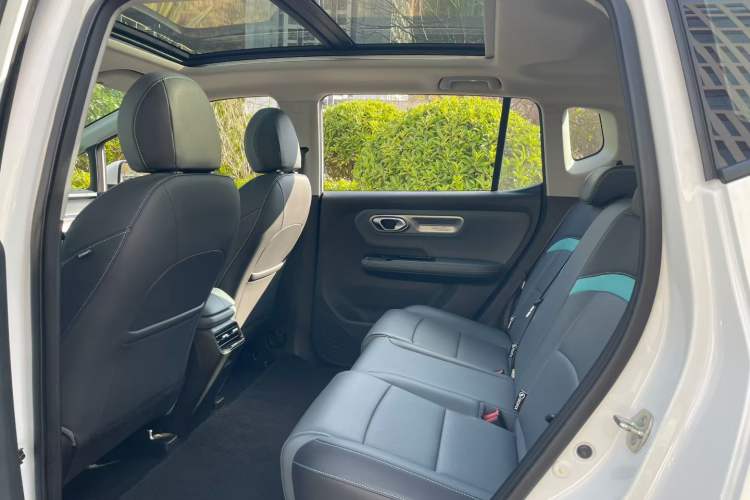 Used AION Y 2024 Plus 510 Intelligent Driving Version Interior 3