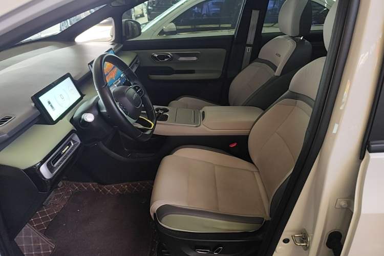 Used AION Y 2024 Plus 510 Intelligent Driving Version Left Front Seat