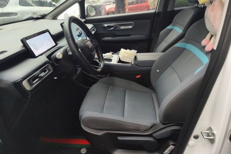 Used AION Y 2024 Younger Left Front Seat