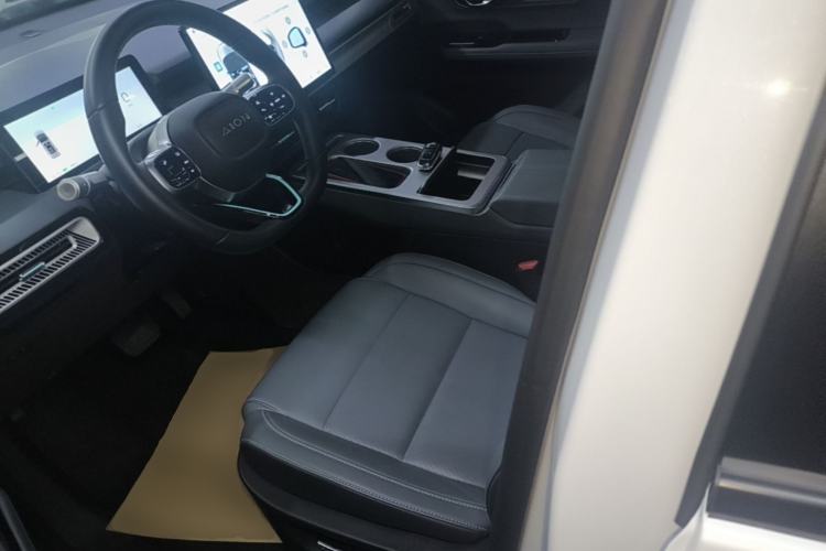 Used AION Y 2024 Younger Star Edition Left Front Seat