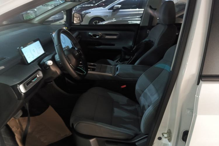 Used AION Y 2024 Younger Left Front Seat