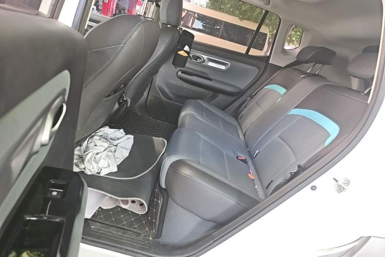 Used AION Y 2024 Plus 510 Intelligent Driving Version Left Rear Seat