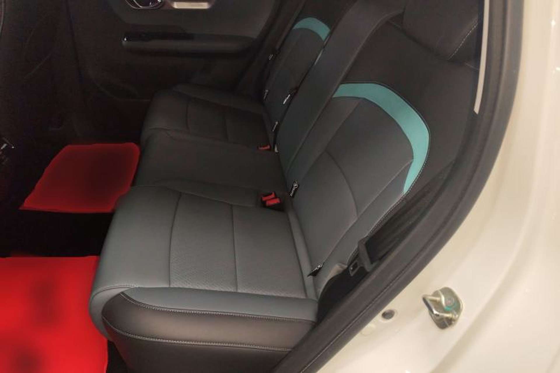 Used AION Y 2024 Younger Star Edition Left Rear Seat
