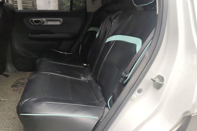 Used AION Y 2024 Younger Left Rear Seat