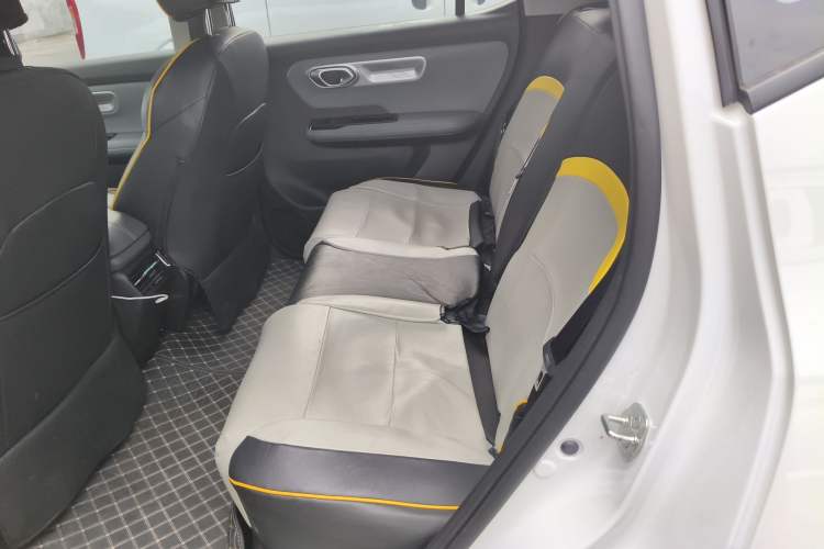 Used AION Y 2024 Younger Star Edition Left Rear Seat