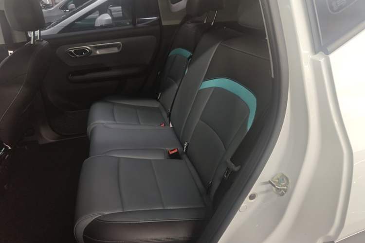 Used AION Y 2024 Younger Star Edition Left Rear Seat