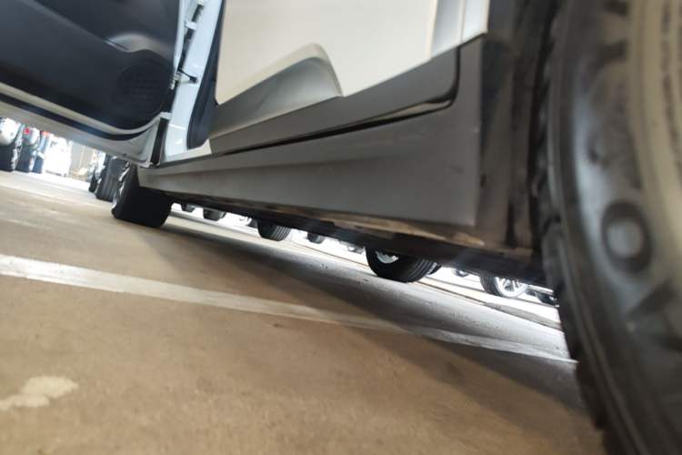 Used AION Y 2024 Plus 610 Intelligent Driving Version Left Side Sill