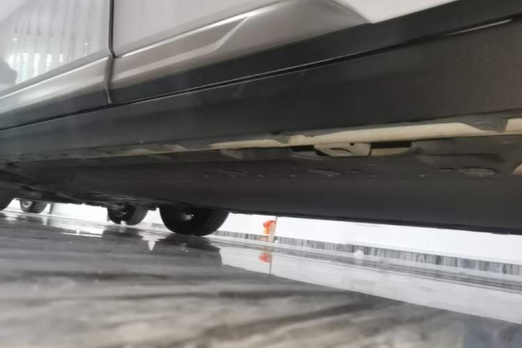 Used AION Y 2024 Younger Star Edition Left Side Sill