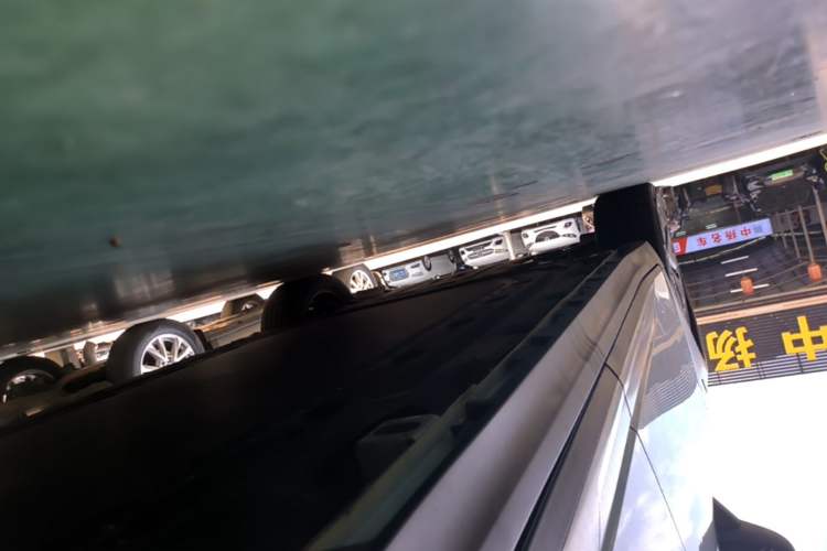 Used AION Y 2024 Younger Left Side Sill