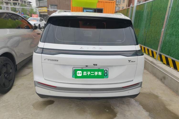 Used AION Y 2024 Younger Rear